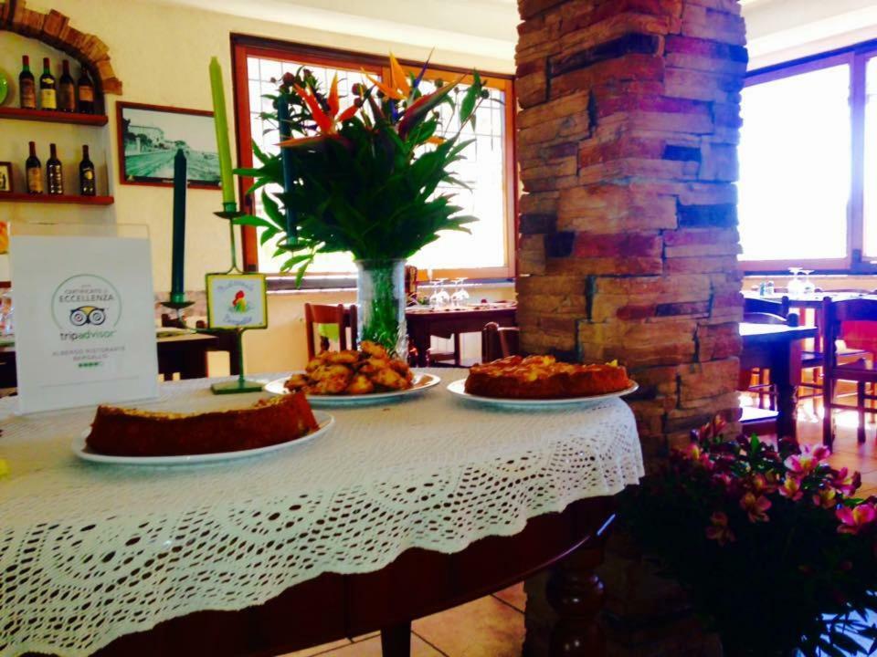 Albergo Ristorante Bergallo Tovo San Giacomo ภายนอก รูปภาพ